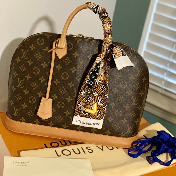 👜SOld 👜Louis Vuitton Alma GM - Picture 8 of 16